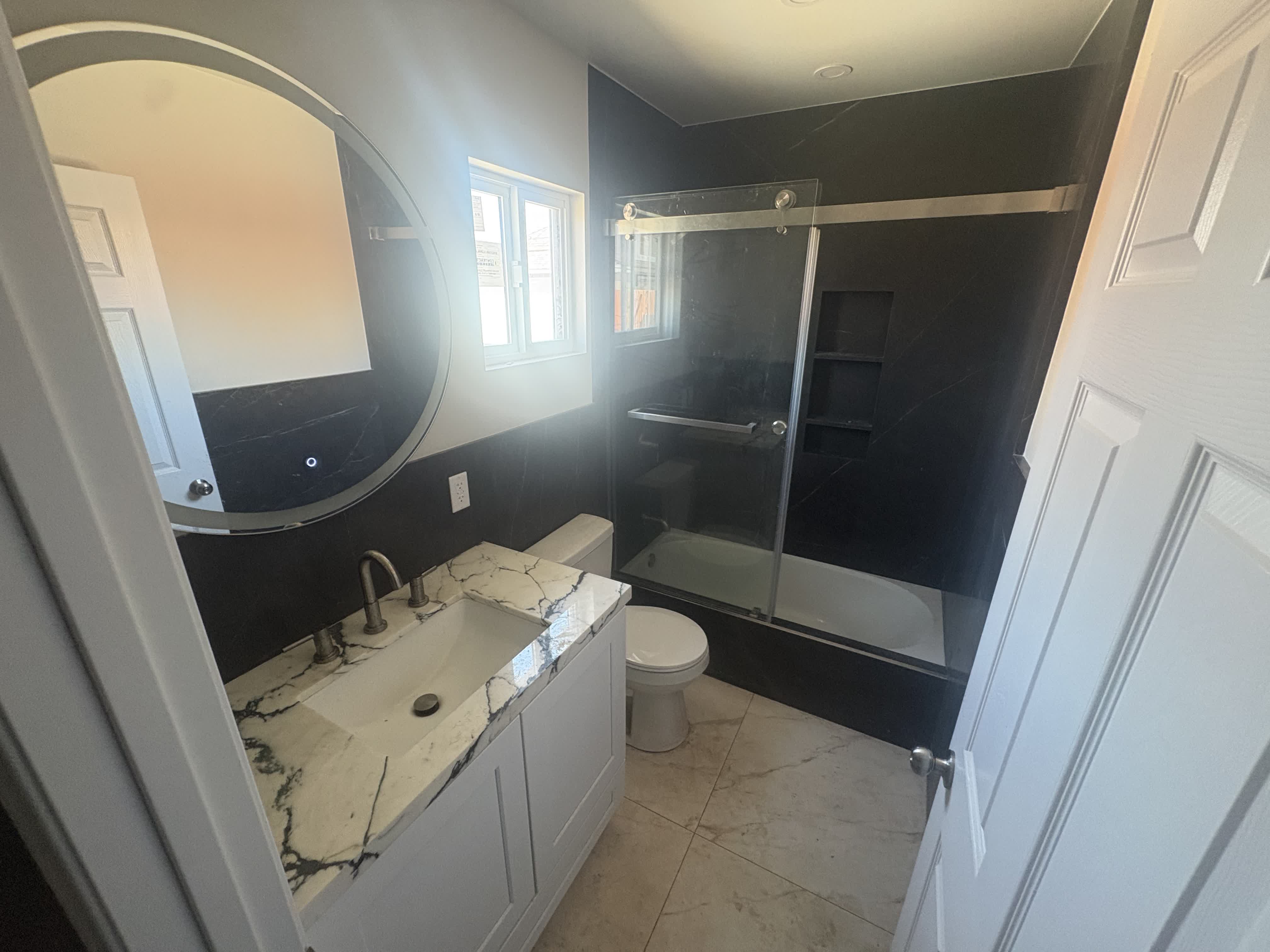 Bathroom at gardena